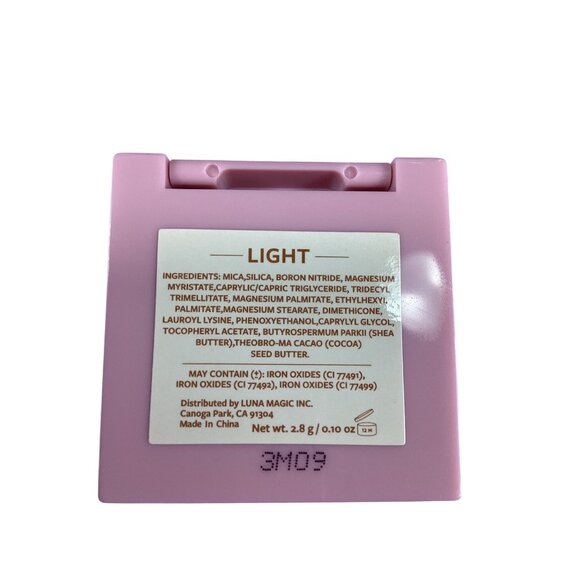 Luna Magic Soft Perfection Foundation Powder Light Shade 2.8g Makeup Beauty New - Picture 3 of 4